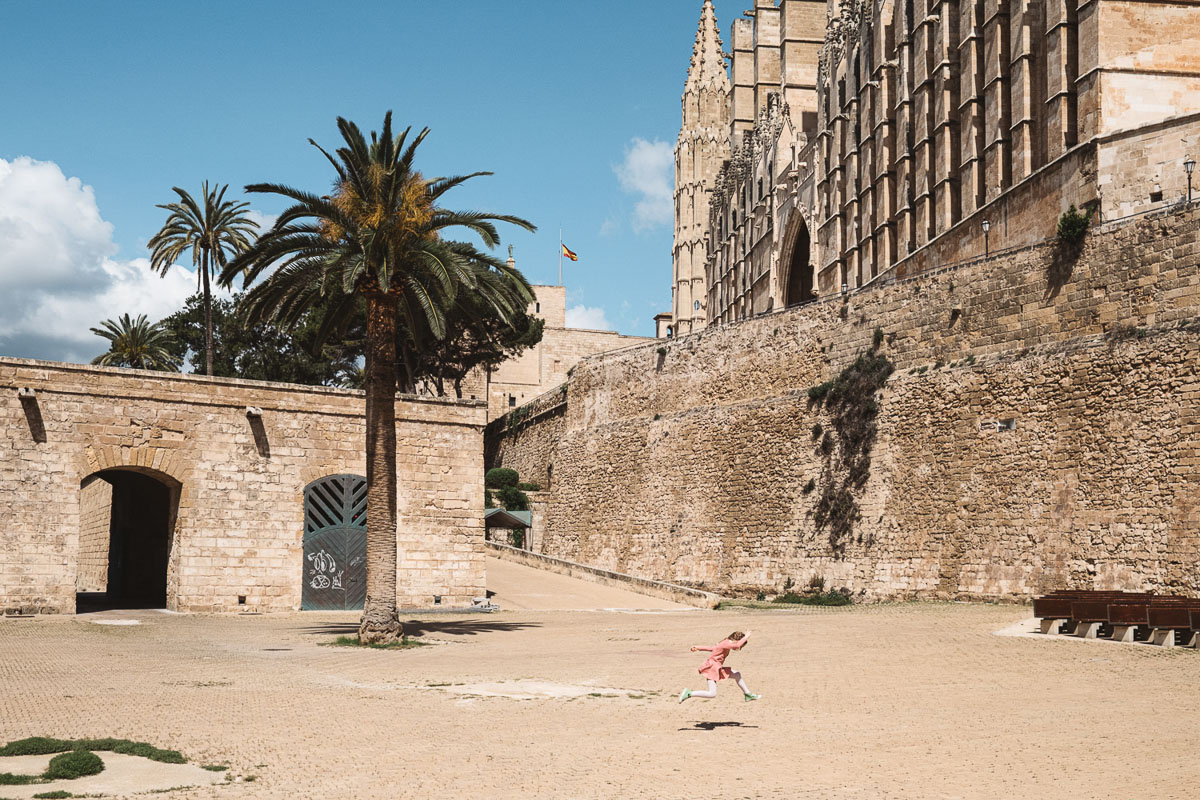 Biel Grimalt - PERSONAL - CONFINADOS